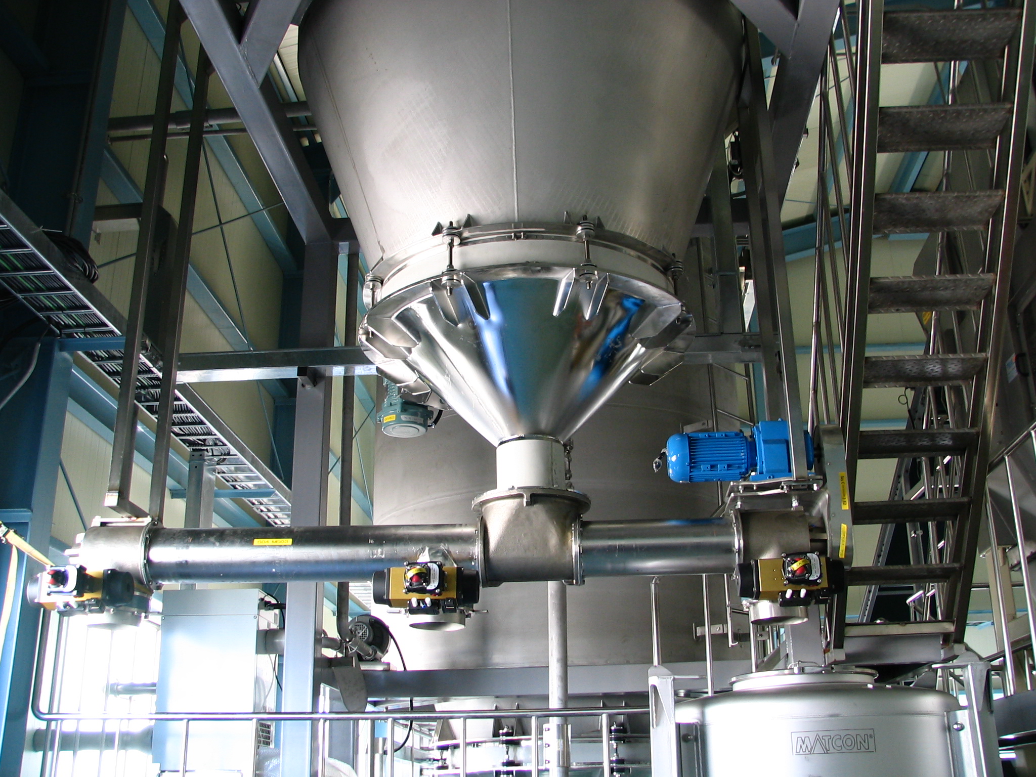 Milk powder bag dumping system 사진